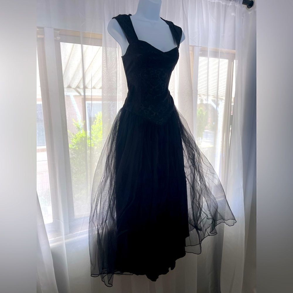 Lip Service Ball Gown - Picture 2 of 9